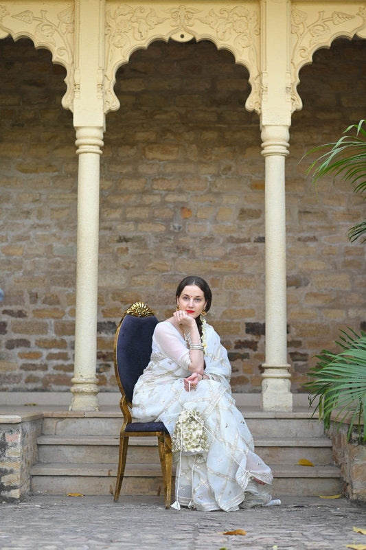 Kamal Wala Safed Georgette Saree - Ensembles