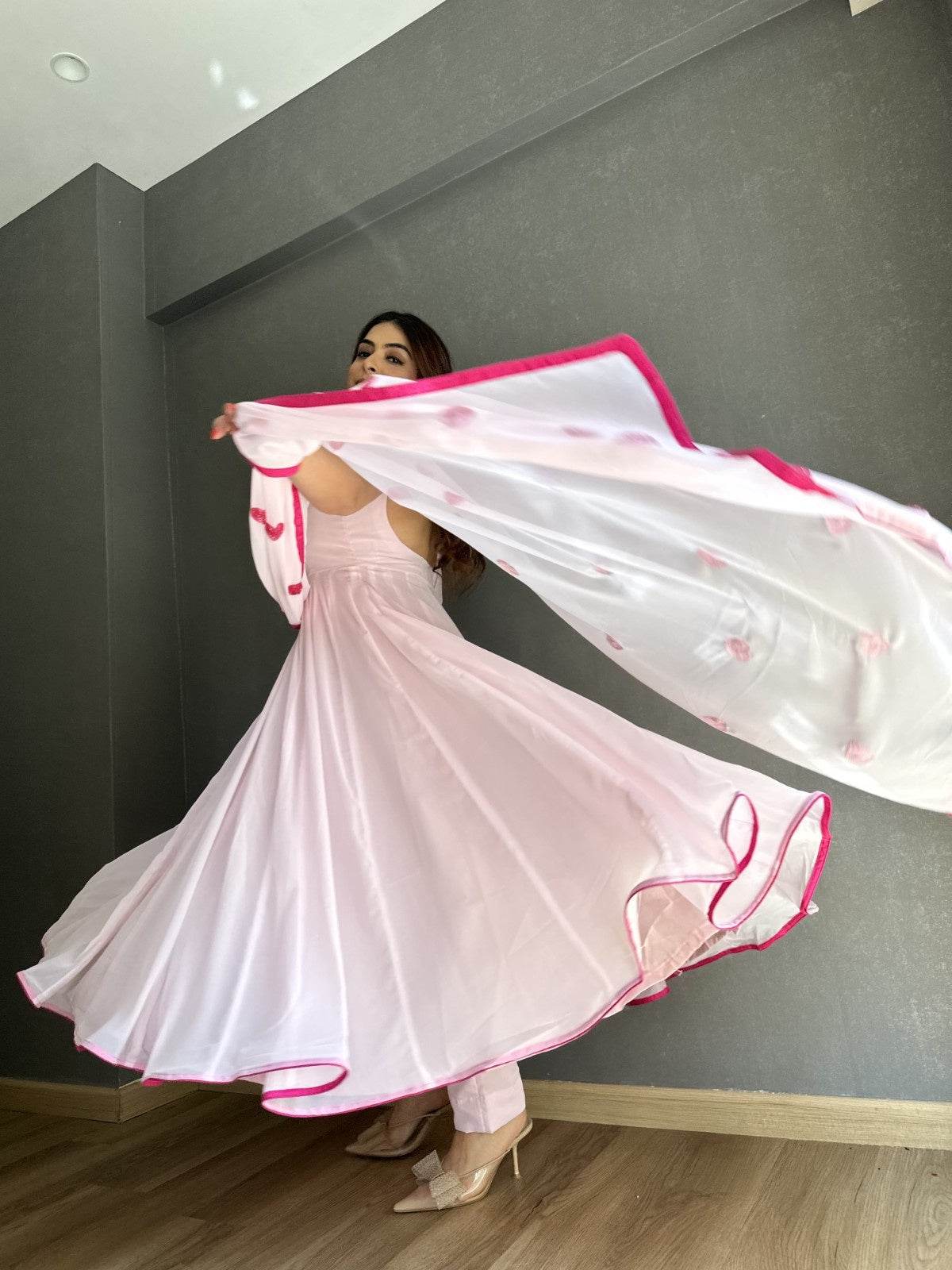 Pink Heart Suit Set - Ensembles