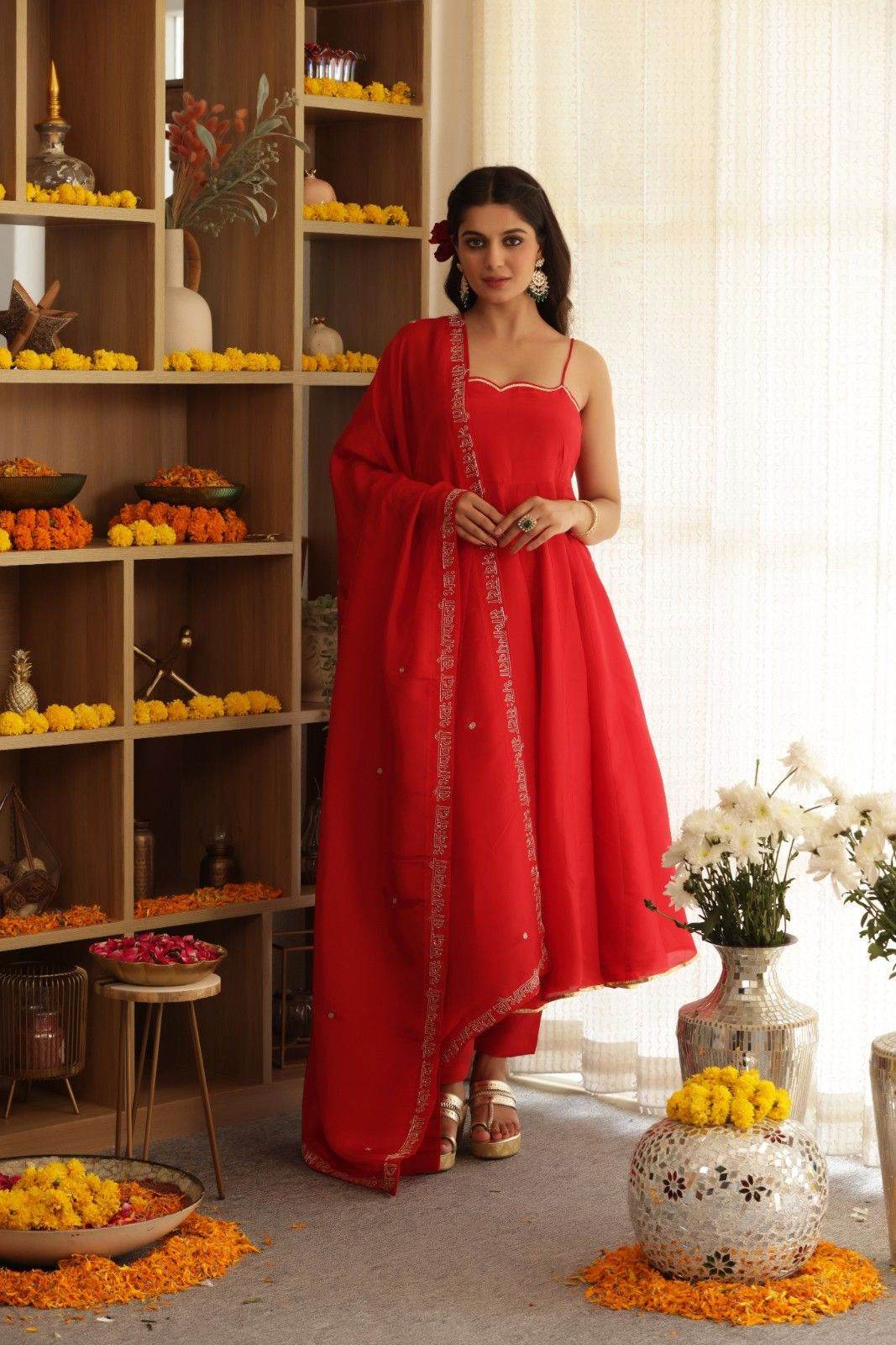 Sada Subhagyawati Bhava Suit Set - Ensembles