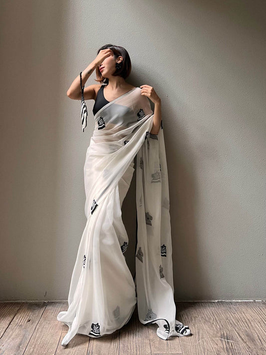 Zebra White Viscose Saree - Ensembles