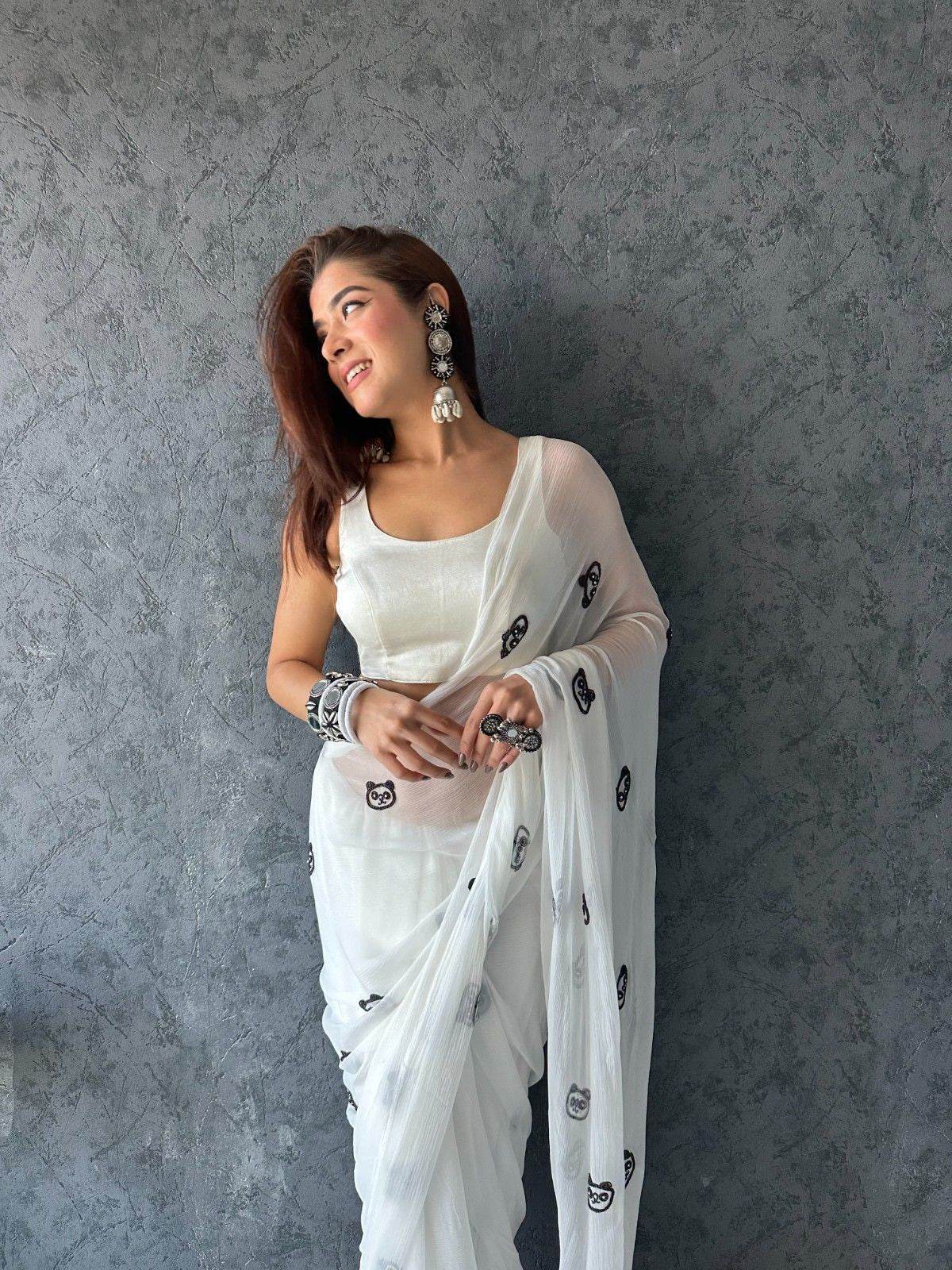 Panda White Pure Chiffon Saree - Ensembles