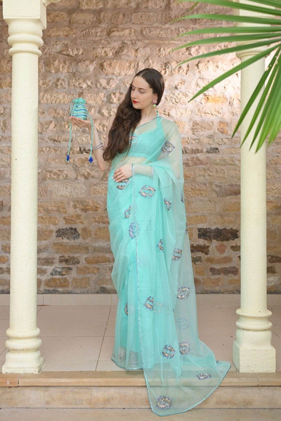 Pisces Saree – Ethereal Flow - Ensembles