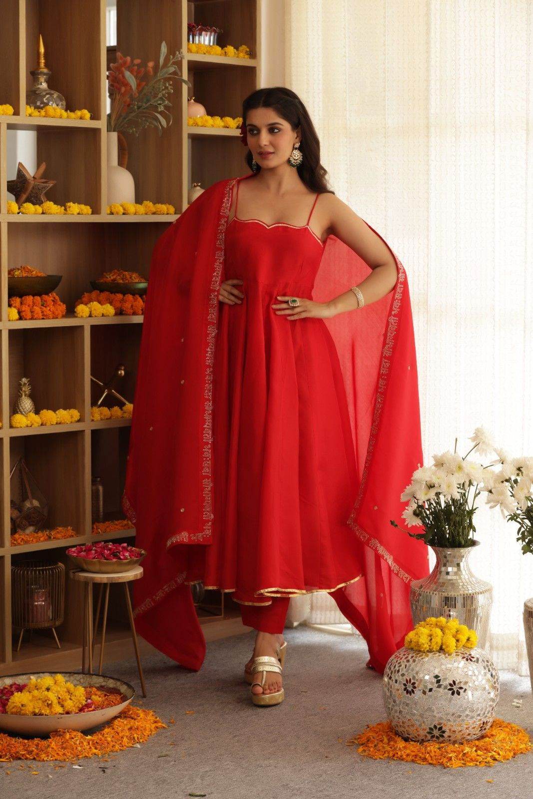 Sada Subhagyawati Bhava Suit Set - Ensembles