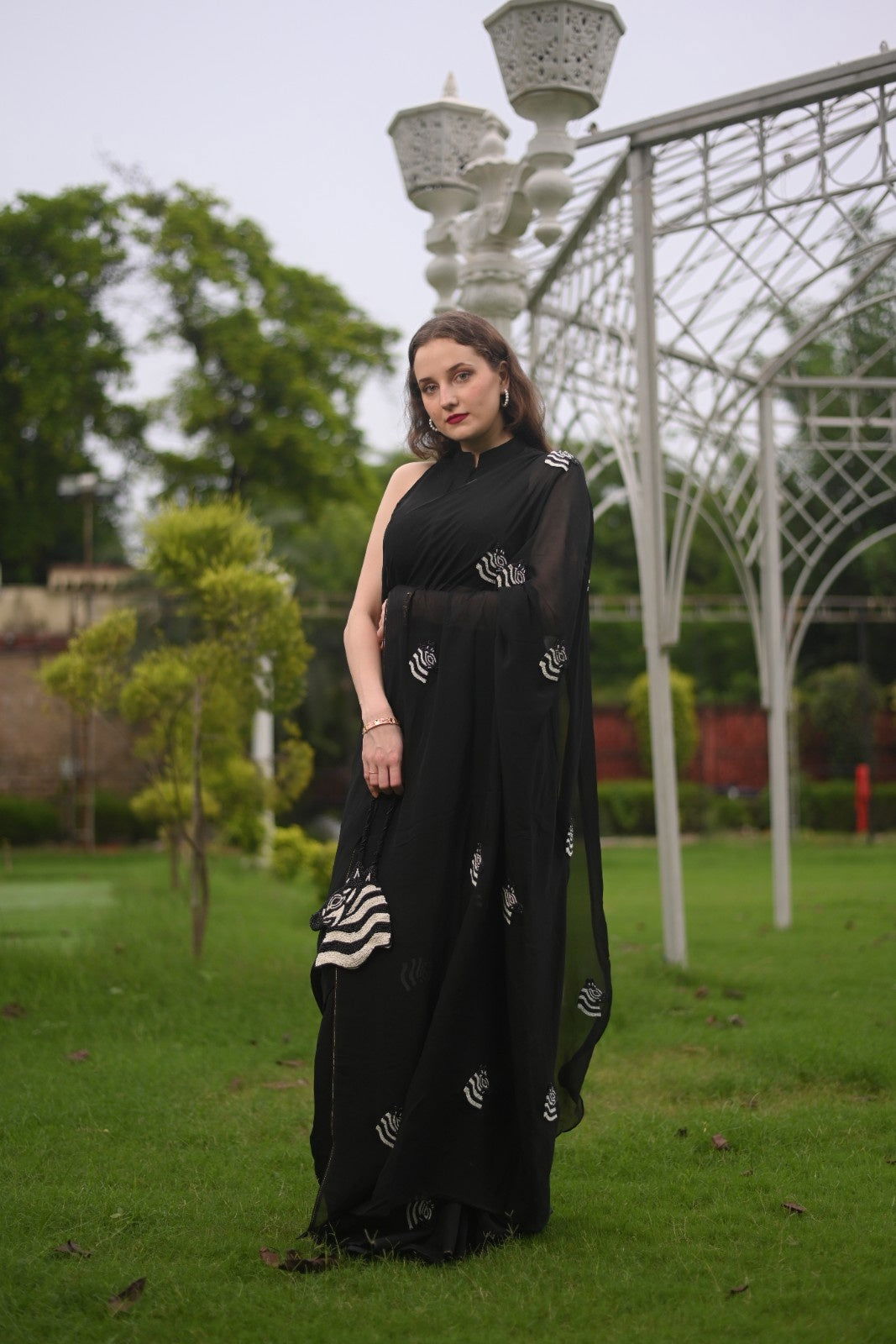 Zebra Black Viscose Saree - Ensembles
